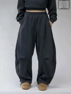 ダークグレー ワイドパンツ