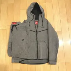 nike テックフリース セットアップ