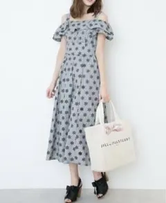美品☆JILL by JILL STUART カットワークラッフルワンピース 黒のサムネイル
