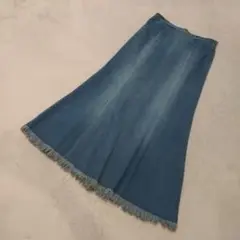 デニムフレアロングスカートM 裾フリンジ 後ろスリット
