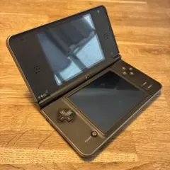 Nintendo DSi LL ブラック 本体　ニンテンドーDSiLL