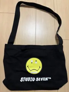 STUDIO SEVEN スマイリーフェイス ショルダーバッグのサムネイル