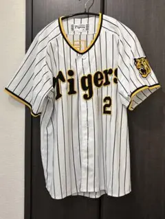 阪神タイガース 梅野隆太郎 直筆サイン入りユニフォーム O - メルカリ