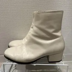 オフホワイト ショートブーツのサムネイル