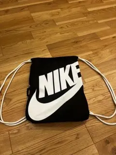 NIKE ヘリテージ　ナップサック