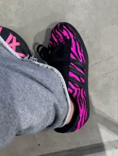 激レア⭐️JEREMY SCOTT ニット　オーバーサイズ　Vネック 2025年最新】JEREMY SCOTT ニットの人気アイテム - メルカリ