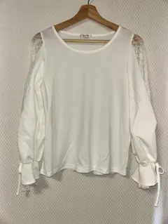 レース、リボン付きホワイト長袖