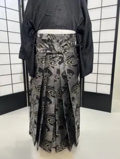 平和屋着物○男性 色紋付・羽織・行灯袴セット 鱗文様 銀通し地 