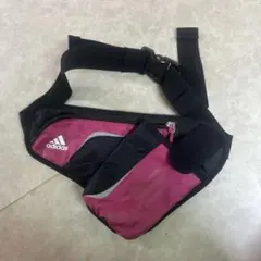 adidas ボディバッグ ピンク/ブラック