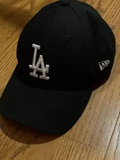 New Era 9FORTY ブラックキャップ LA