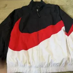 Nike ナイロンジャケット 黒/赤/白