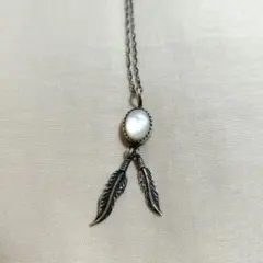 白い石付き ネックレス 羽根 インディアンジュエリー