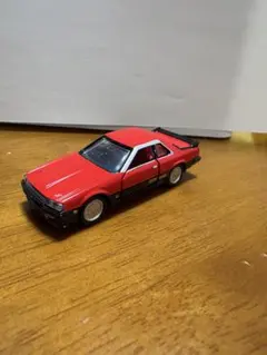 トミカプレミアム 日産 スカイライン HT 2000 ターボ RS
