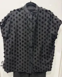 hiand Fluffy dot Shirt black - メルカリ
