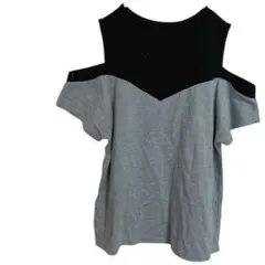 オフショルダー 半袖Tシャツ グレー ブラック 肩出し