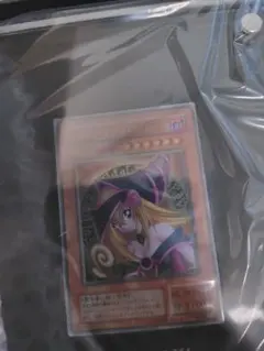 遊戯王OCG ブラック・マジシャン・ガールのサムネイル