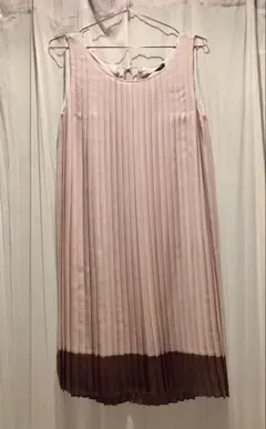 ユナイテッドアローズ　プリーツワンピース