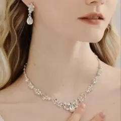 ピアス、ネックレス　ブライダル　ウェディング