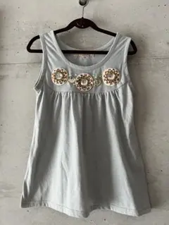 Chesty ビーズ装飾付きライトグレーのノースリーブチュニック