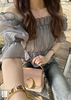 ◻️美品 GRL チャコール/シアーギャザーショート丈ブラウス◻️