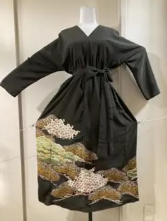 着物リメイク 黒留袖ワンピース