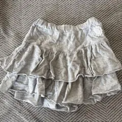 グレー 花刺繍 スカート風キュロットパンツ　130サイズ