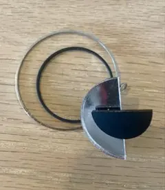 デザイナー作品　モードピアス　片耳