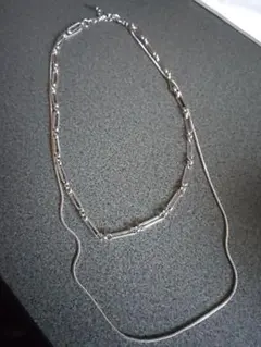 シルバー色 2連チェーンネックレス シンプル