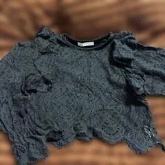 ZARA 黒 レース フリル袖 トップス