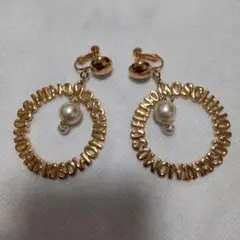 モスキーノイヤリング