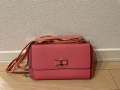 リボン付きピンクショルダーバッグ