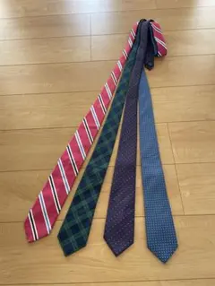 ネクタイ4本セット　美品