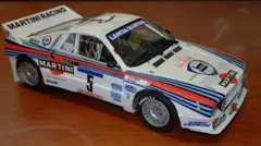 京商 ランチア 037 ラリー ’84 ツール・ド・コルス MARTINI #5 京商 ランチア 037 ラリー '84 ツール・ド・コルス MARTINI #5 - メルカリ