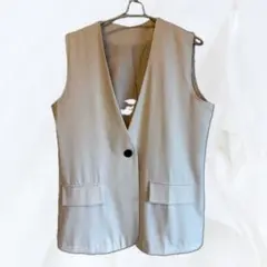 【XＬ】アイボリー　ノーカラージレベスト ボタン付き