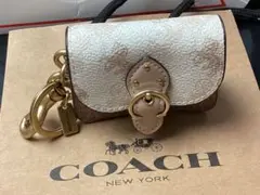 未使用美品コーチCOACH フラップ式レザーキーホルダー本物