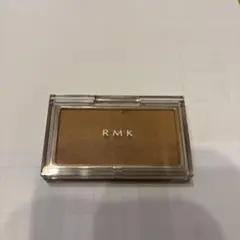 美品RMK ピュア コンプレクション ブラッシュ 11 ネイキッド ブレスのサムネイル