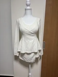 Delyle noir アイボリー長袖　セットアップ