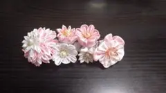 ハンドメイド ピンクと白の花バレッタ