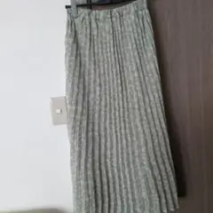 ミントグリーン 花柄 プリーツ ロングスカート