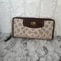 新品同様 美品 coach コーチ レザー ラウンドファスナー長財布