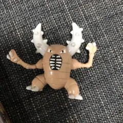 ポケモン　モンコレ　初期　　カイロス