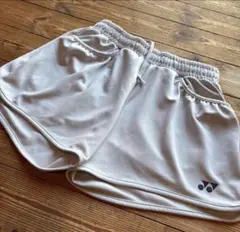 ヨネックス YONEX ライトグレー　Oサイズ　ショートパンツ