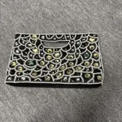 ビーズ装飾クラッチバッグ