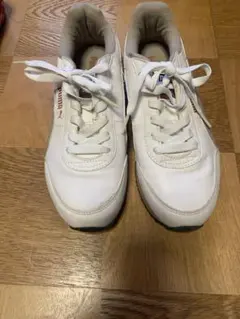 Puma ホワイト スポーツシューズ UK 5