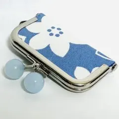 青と白の花柄がま口小銭入れ　アメ玉付き　印鑑ケース　コインケース