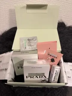 PRADA ギフト用ボックスセット（おまけ付き）