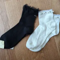 tutuanna パール付きソックス 22〜24cm