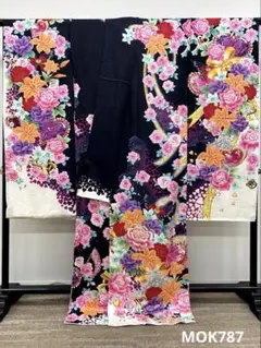 振袖 仮絵羽 銀通し 紋意匠 絞り 辻が花 正絹 未仕立て品 八掛付き 振袖 仮絵羽 銀通し 紋意匠 絞り 辻が花 正絹 未仕立て品 八掛