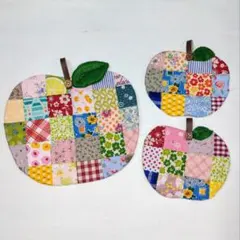 パッチワーク　ハンドメイド・りんごのミニマットとコースター2枚セット#8