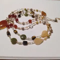 天然石とパールの多層ネックレス